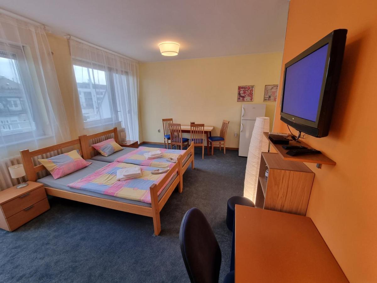 Spirit Hostel And Apartments Белград Экстерьер фото