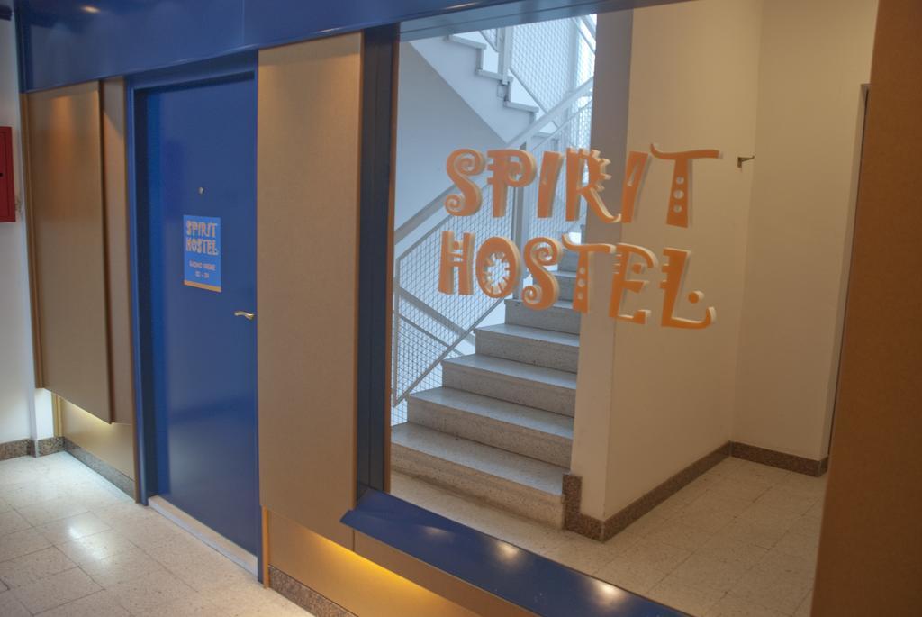 Spirit Hostel And Apartments Белград Экстерьер фото