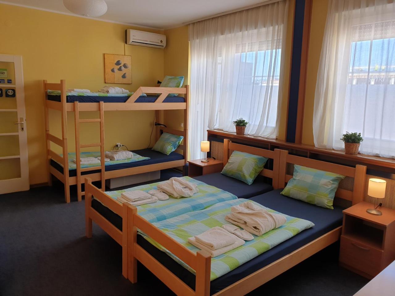 Spirit Hostel And Apartments Белград Экстерьер фото