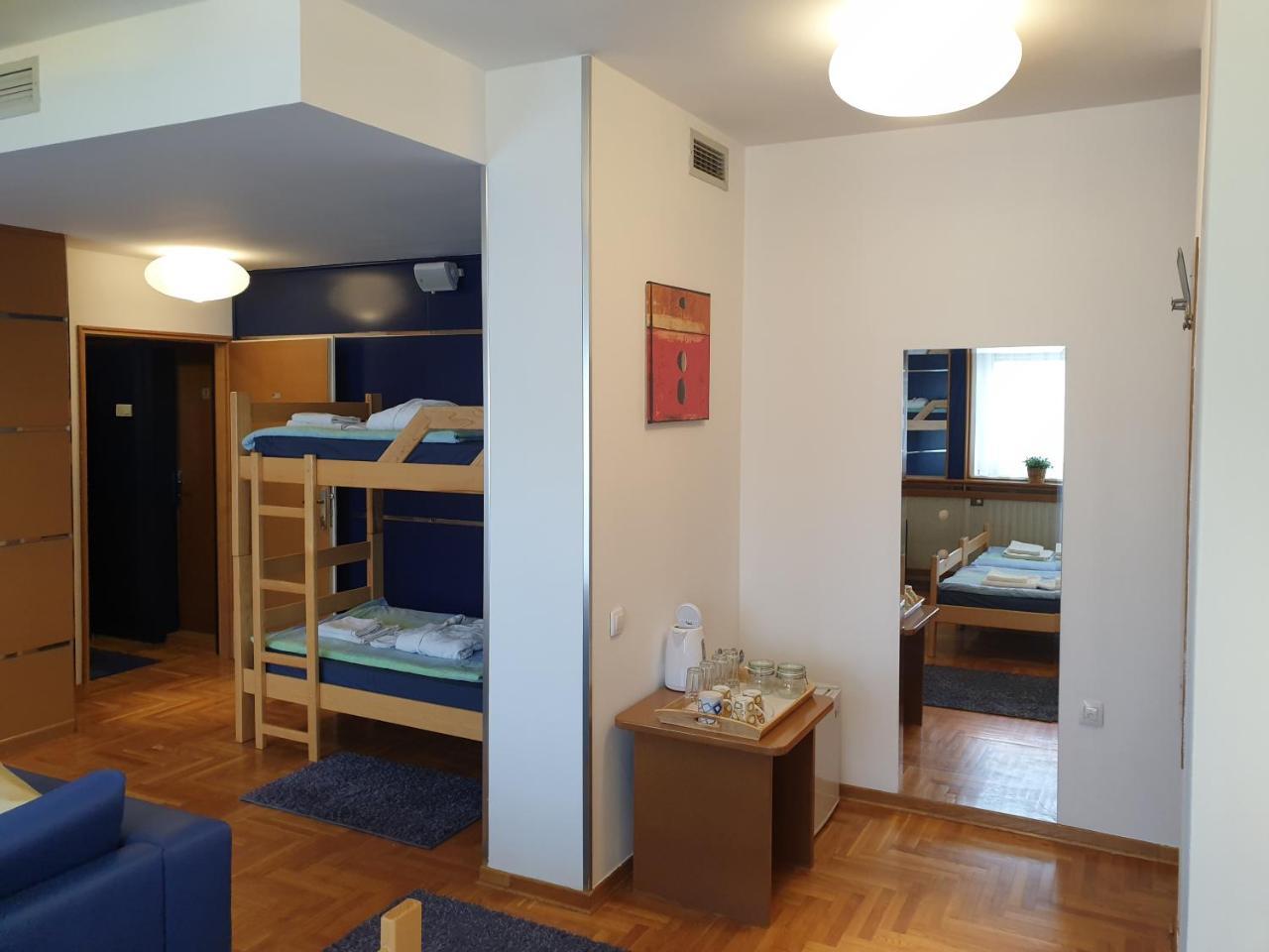 Spirit Hostel And Apartments Белград Экстерьер фото