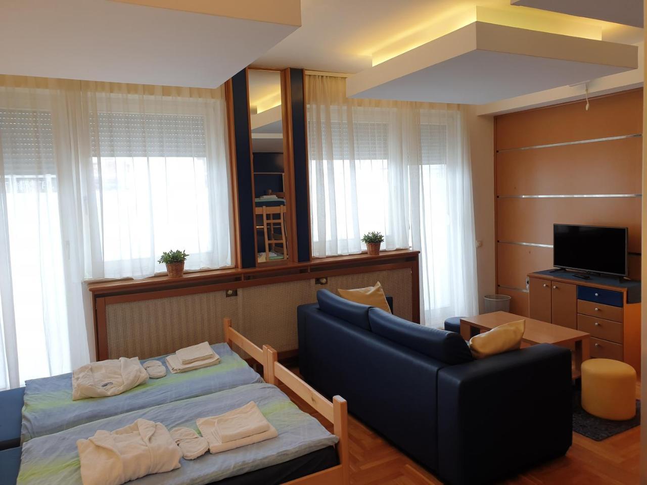 Spirit Hostel And Apartments Белград Экстерьер фото